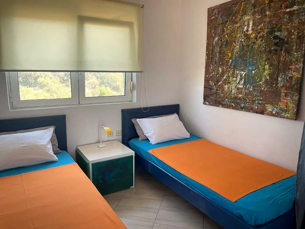 Das Apartment — 4